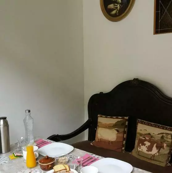 Aamiaismajoitus (B&B) Maison Bergoun