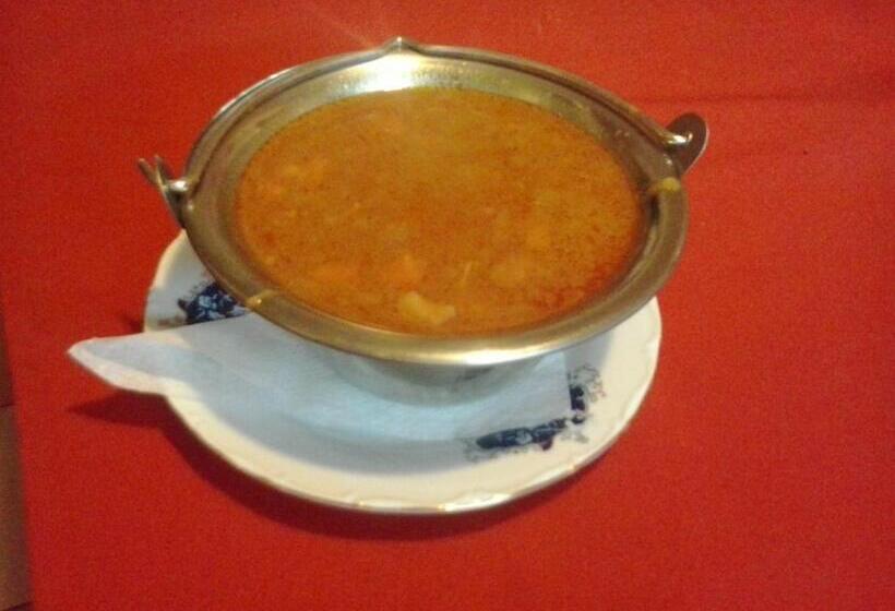 בית מלון כפרי Complex Turistic Caprioara