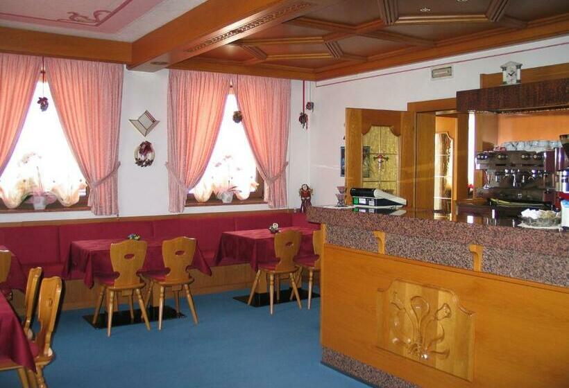 ホテル Negritella