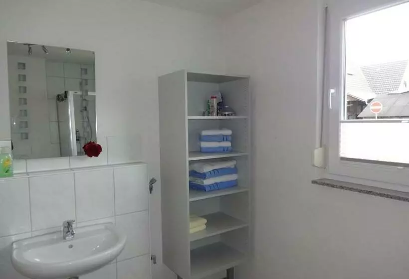 ペンション Ferienwohnung Latscha