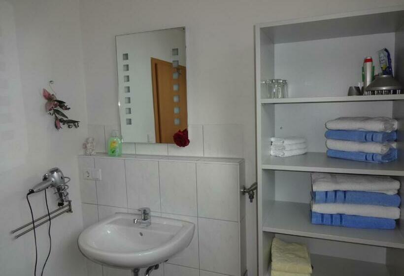 Pensão Ferienwohnung Latscha