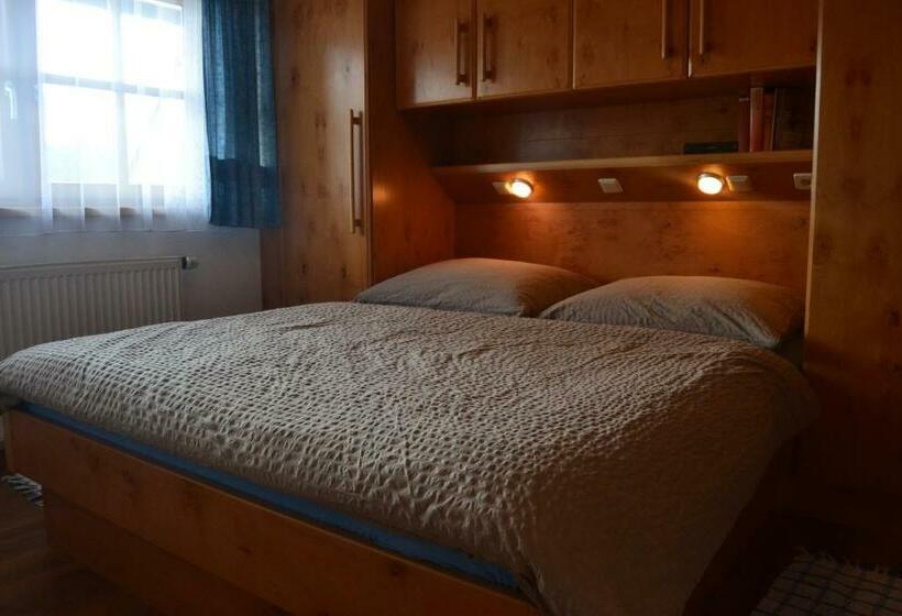 ペンション Fesengut