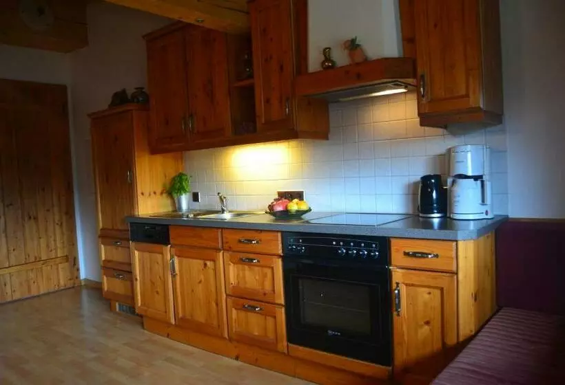 ペンション Fesengut