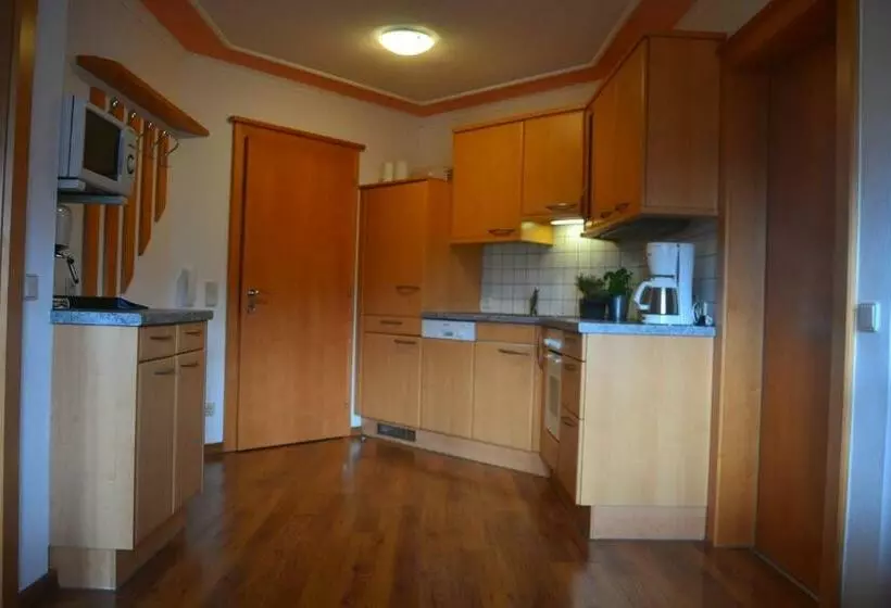 ペンション Fesengut