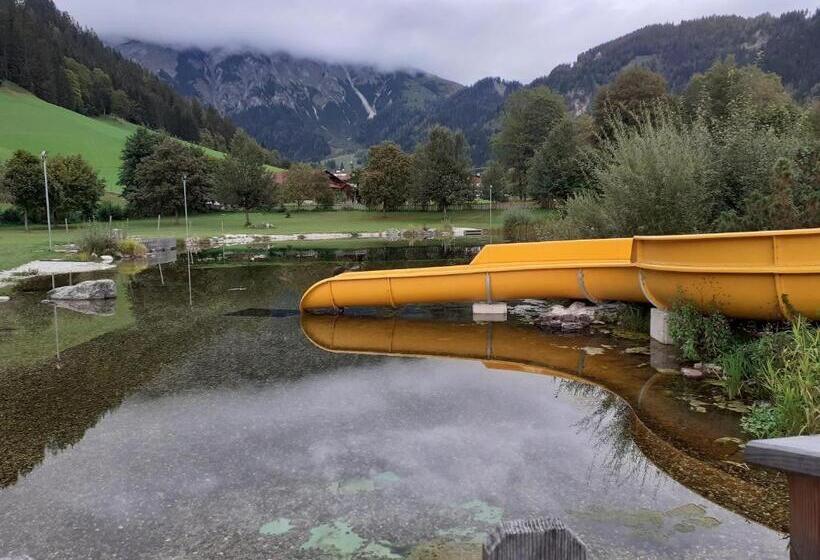 ペンション Haus Farmer