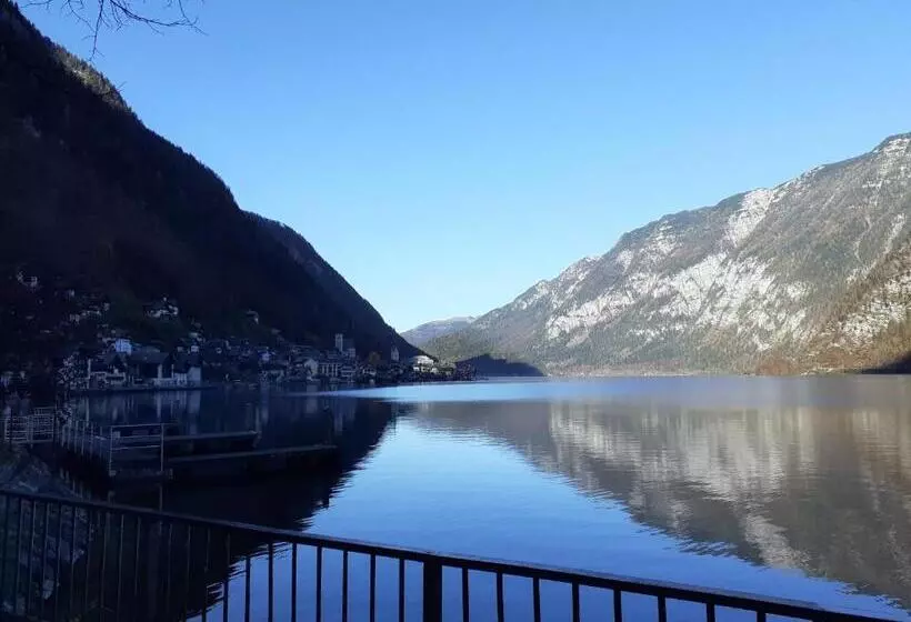 ペンション Haus Farmer