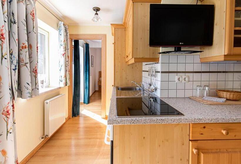 ペンション Haus Farmer