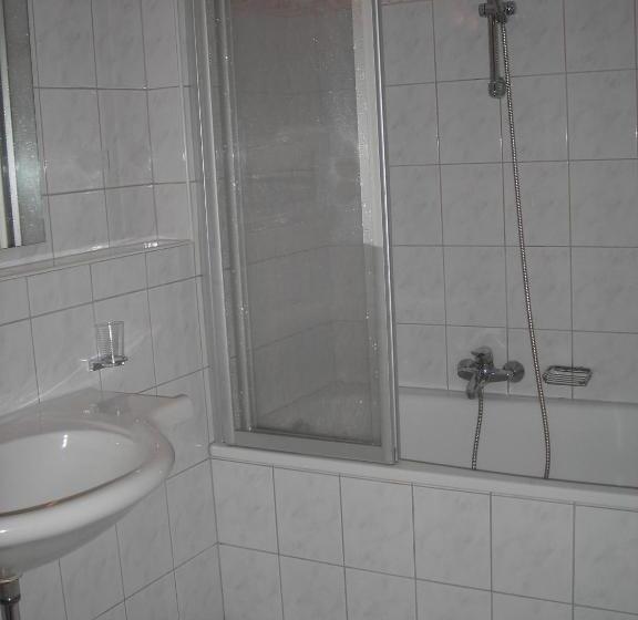 ペンション Landhaus Zum Griena