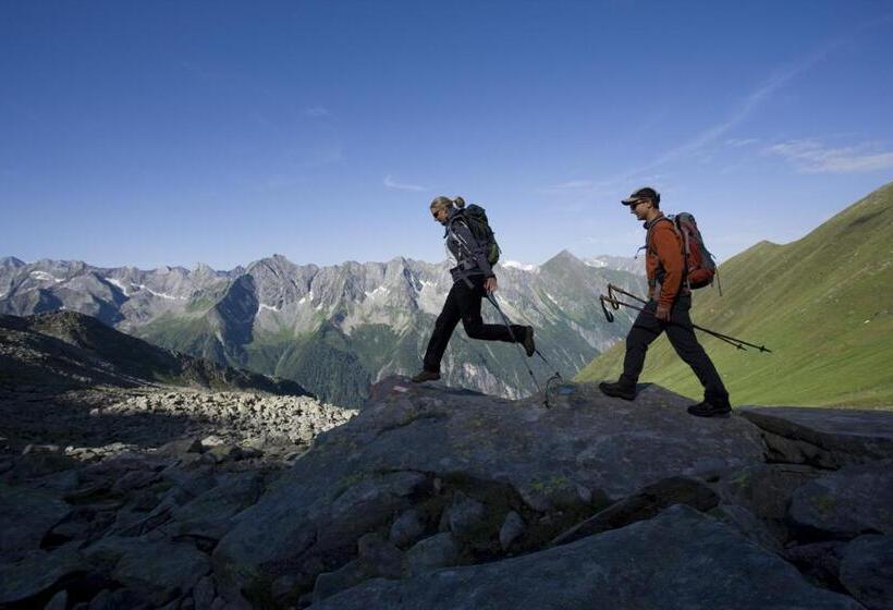 ペンション Landhaus Zum Griena