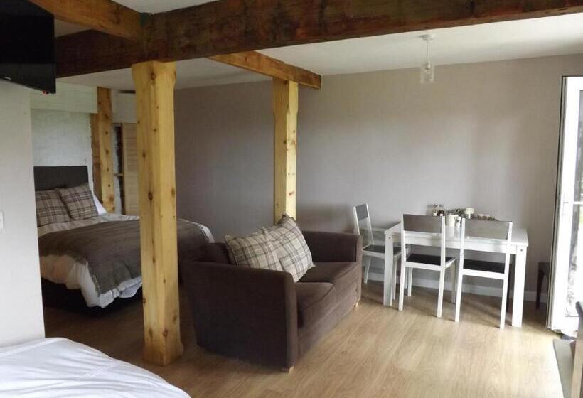 민박 The Swallows Guest House