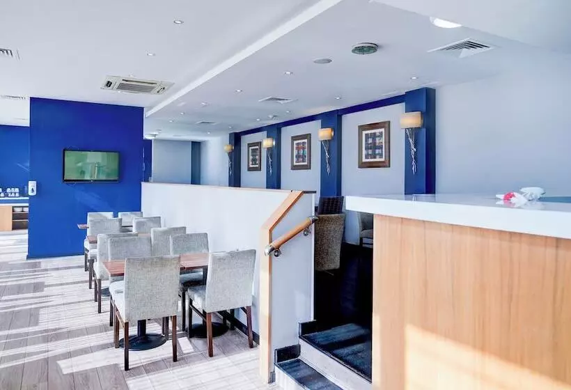 هتل Belvilla Crewe City Centre Lifestyle