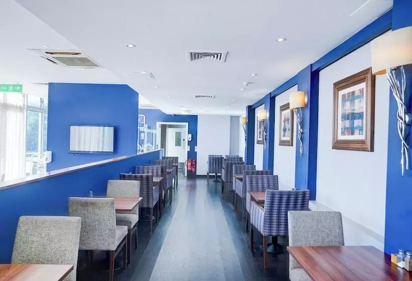 هتل Belvilla Crewe City Centre Lifestyle