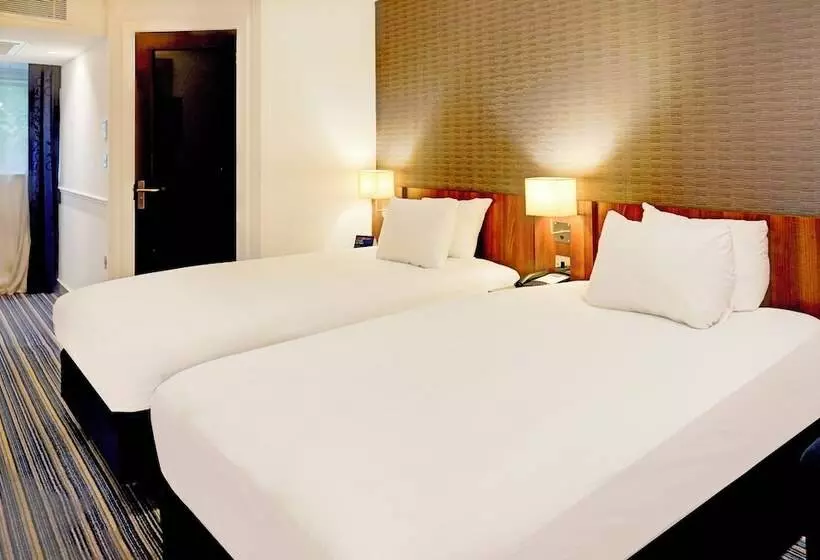 هتل Belvilla Crewe City Centre Lifestyle