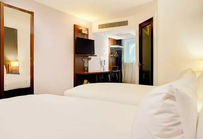 هتل Belvilla Crewe City Centre Lifestyle