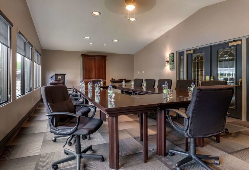 Danny’s Hotel Suites, Surestay Collection By Best Western