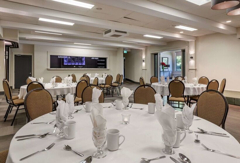 Danny’s Hotel Suites, Surestay Collection By Best Western