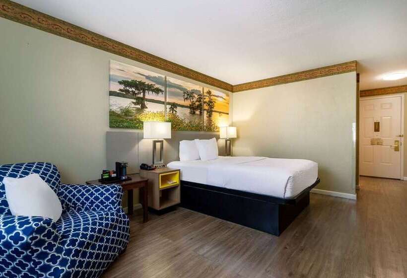 호텔 Days Inn By Wyndham Mountain Home