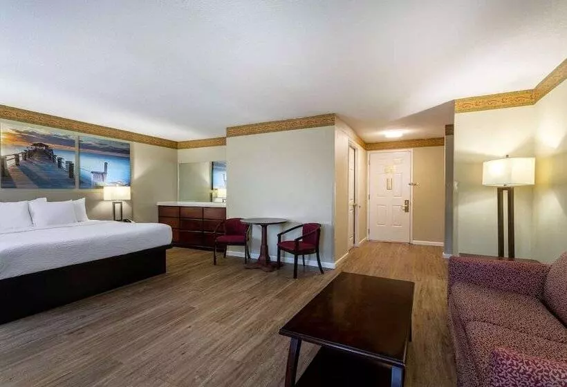 ホテル Days Inn By Wyndham Mountain Home