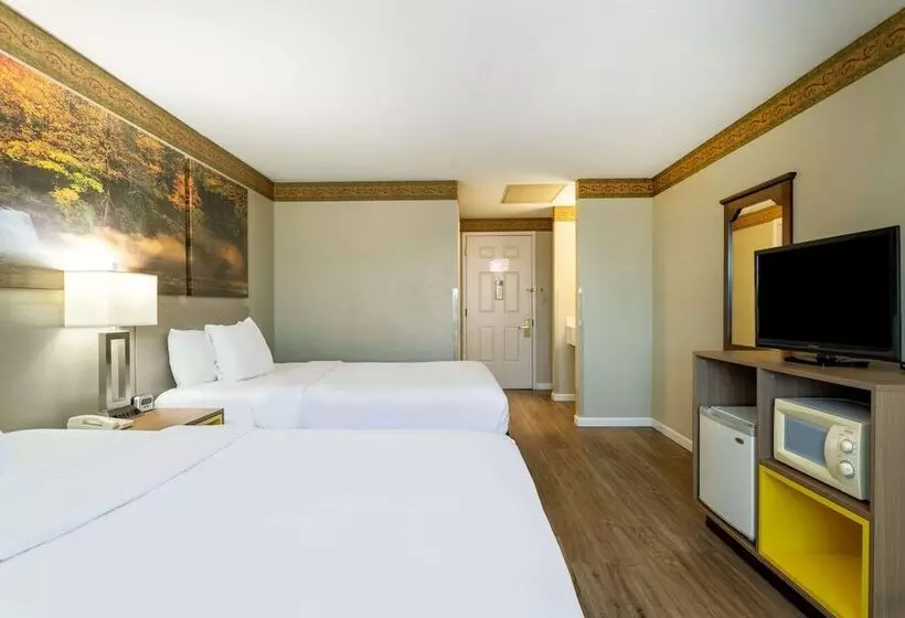 ホテル Days Inn By Wyndham Mountain Home