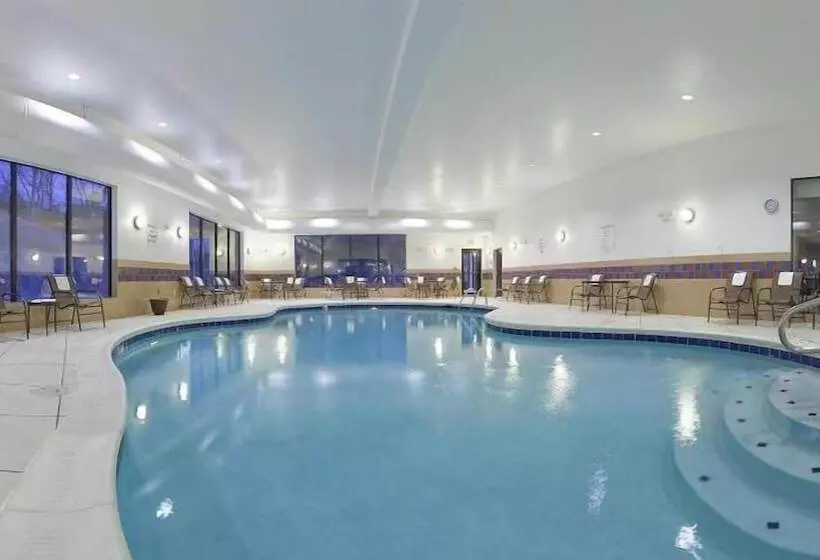 فندق Holiday Inn Express & Suites Zanesville North, An Ihg