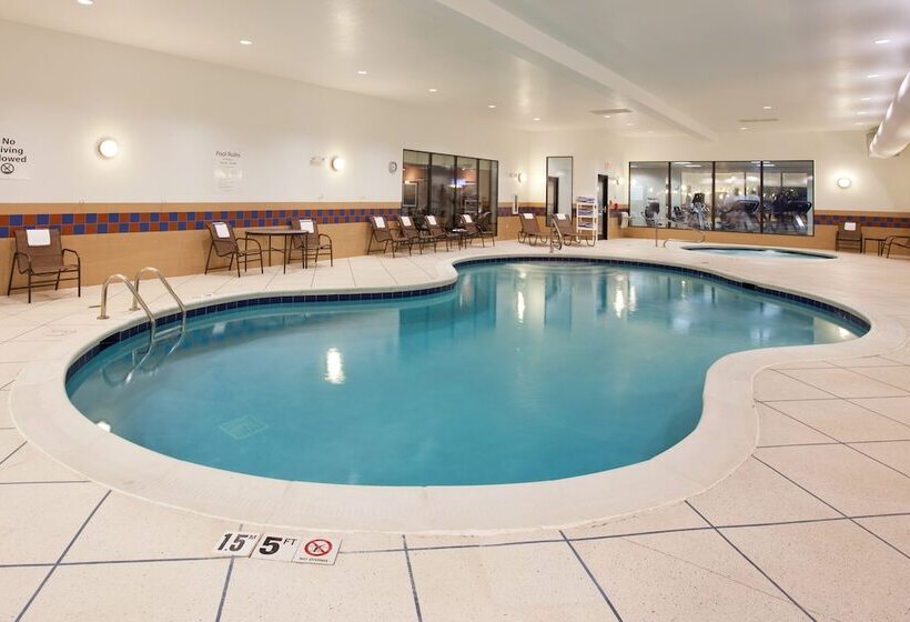 ホテル Holiday Inn Express & Suites Zanesville North, An Ihg