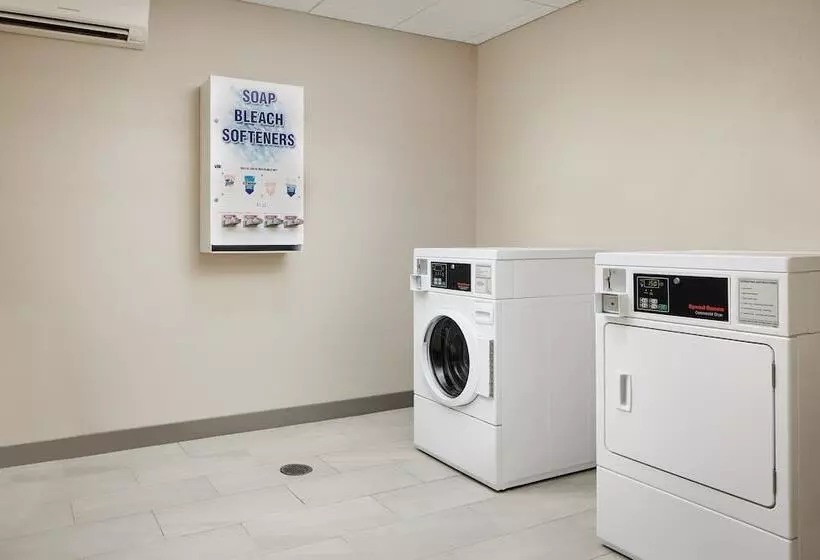 호텔 Holiday Inn Express & Suites Bridgeport, An Ihg