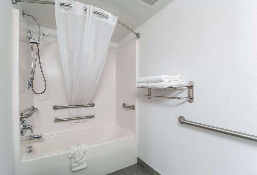 هتل Quality Inn & Suites Augusta I 20