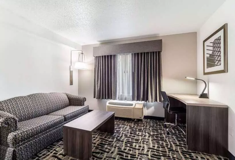 Hotel Quality Inn & Suites Augusta I 20
