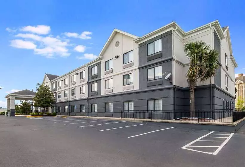 Hotel Quality Inn & Suites Augusta I 20