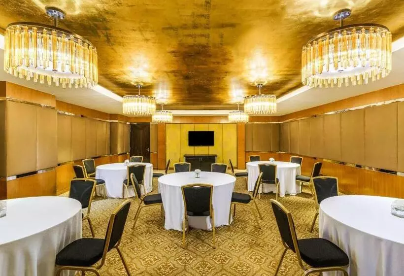 فندق Sofitel Mumbai BKC