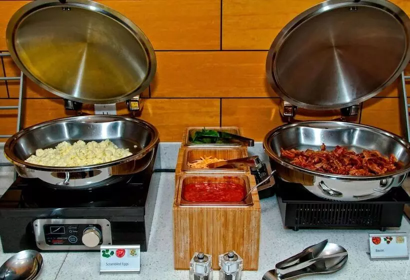 هتل Springhill Suites By Marriott Oklahoma City Moore