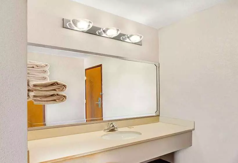 בית מלון כפרי Super 8 By Wyndham West Memphis