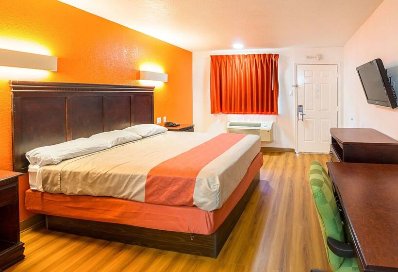 Motel 6 Red Oak, Tx   Dallas