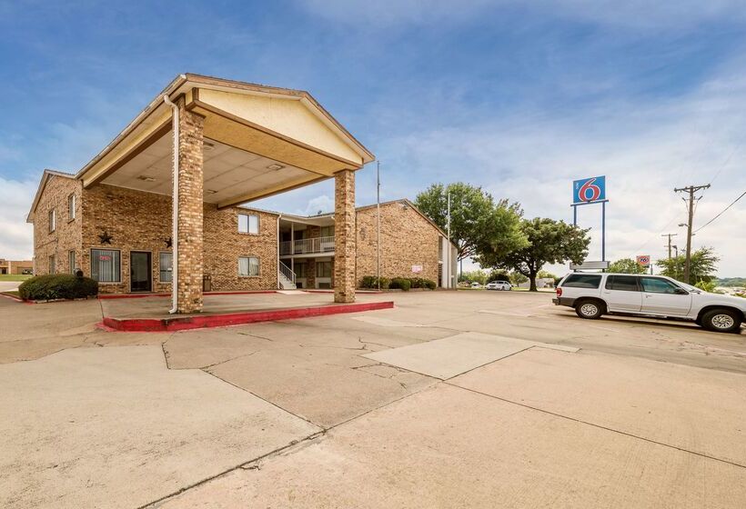 Motel 6 Red Oak, Tx   Dallas