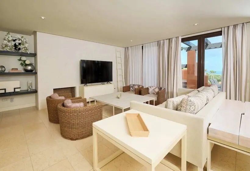 Novo Resort The Residence Luxury Apartments by Barceló