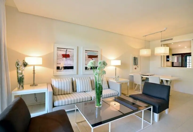 Novo Resort The Residence Luxury Apartments by Barceló