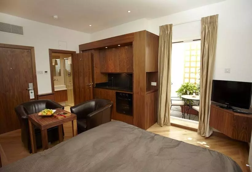 Presidential Apartments Kensington