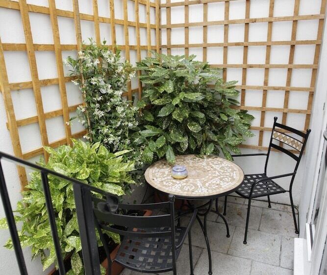 Presidential Apartments Kensington