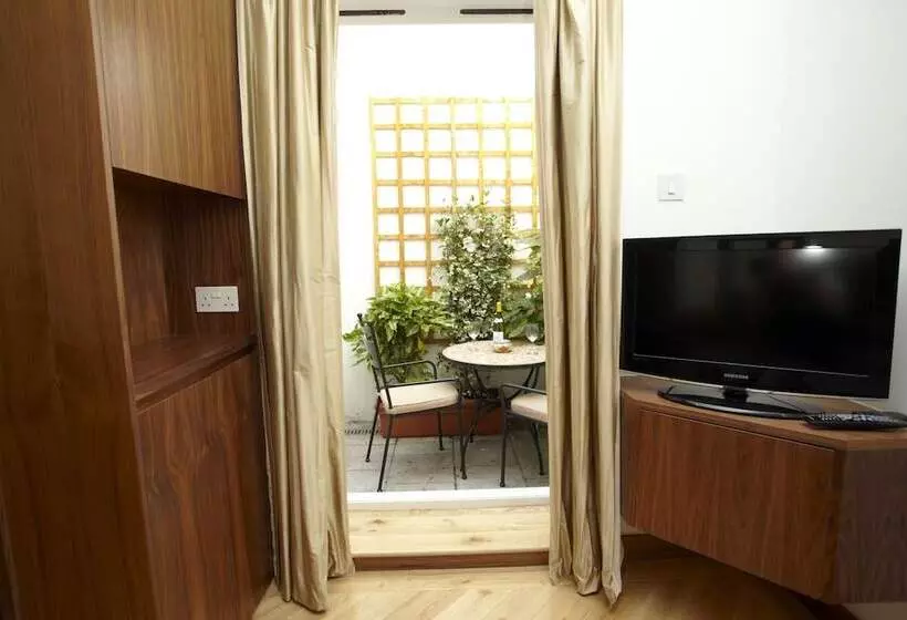 Presidential Apartments Kensington