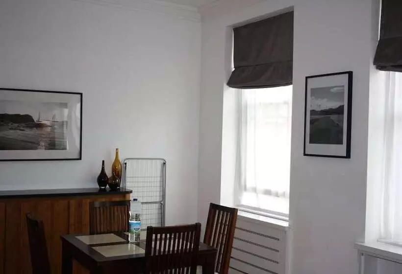 Presidential Apartments Kensington