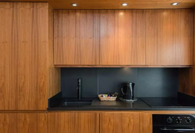 Presidential Apartments Kensington