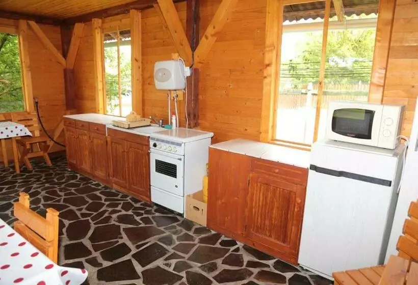Pensjonat Casa Lacul Mierlei