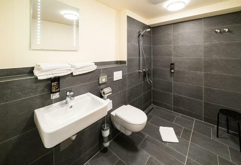 Отель Reinoldus