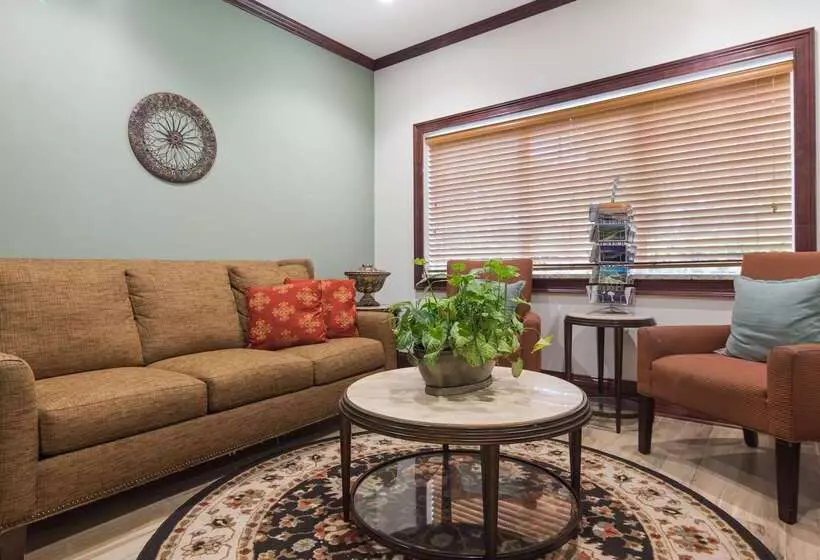 ホテル Best Western Patriots Point