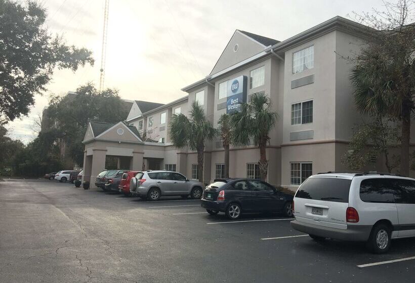 فندق Best Western Patriots Point