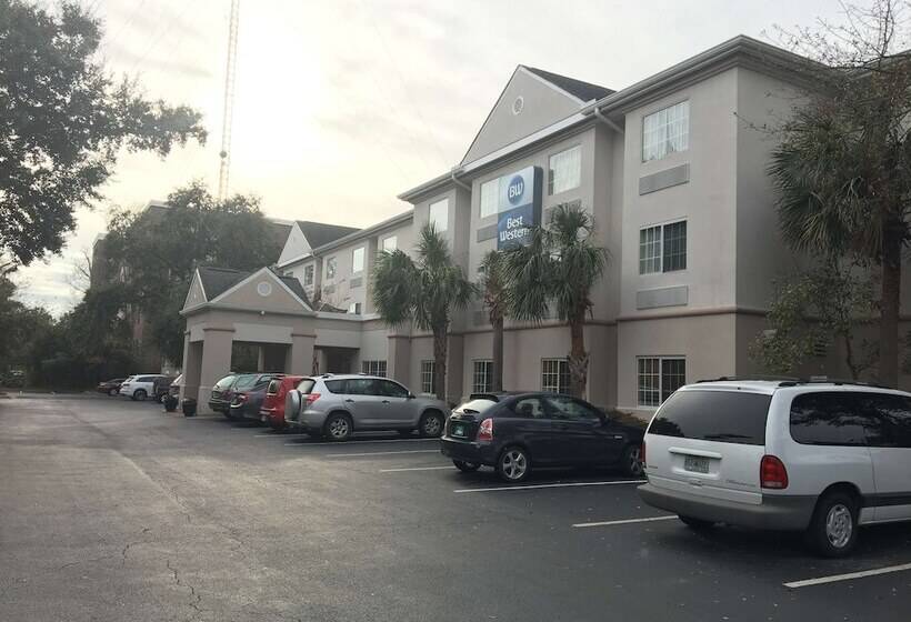 فندق Best Western Patriots Point