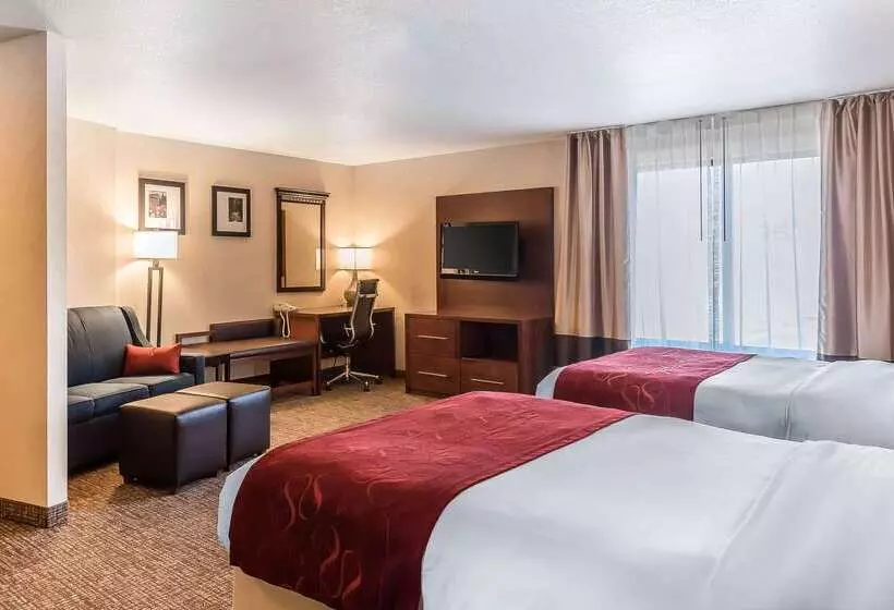 Отель Comfort Suites Longmont
