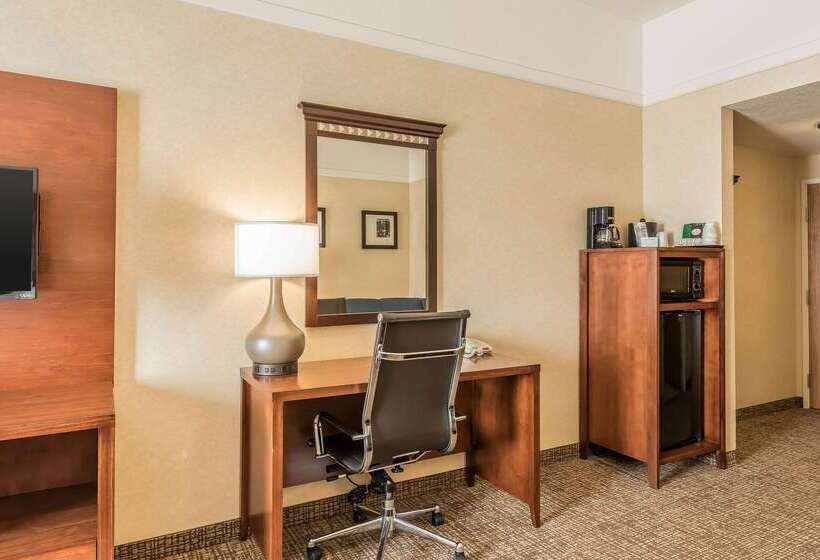 فندق Comfort Suites Longmont
