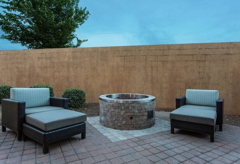 Отель Courtyard By Marriott Rocky Mount