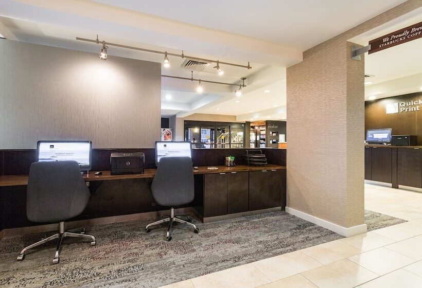 Отель Courtyard By Marriott Rocky Mount